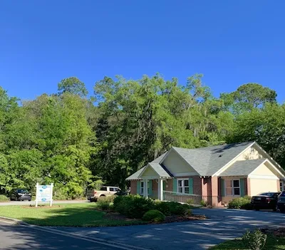 The Hinesville Office of Coastal Endodontics, a far away photo