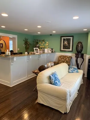 An interior shot of the waiting area and reception of Coastal Endodontics' Hinesville office