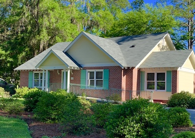 Hinesville office building